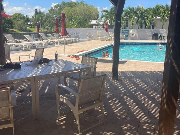 3723 NW 67th St, Coconut Creek FL 33073