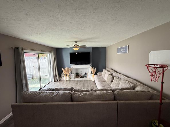 1425 Oxford Lane, Boynton Beach FL 33426