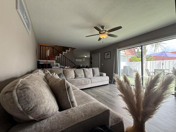 1425 Oxford Lane, Boynton Beach FL 33426
