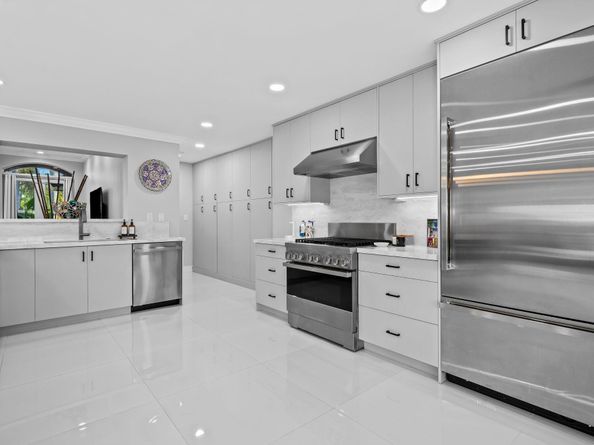 331 SE 9th Ct, Pompano Beach FL 33060