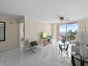1801 N Flagler Drive 804, West Palm Beach FL 33407