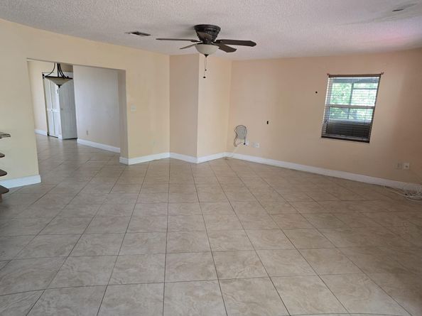 Undisclosed Address #FX-10507851, Miami FL 33177