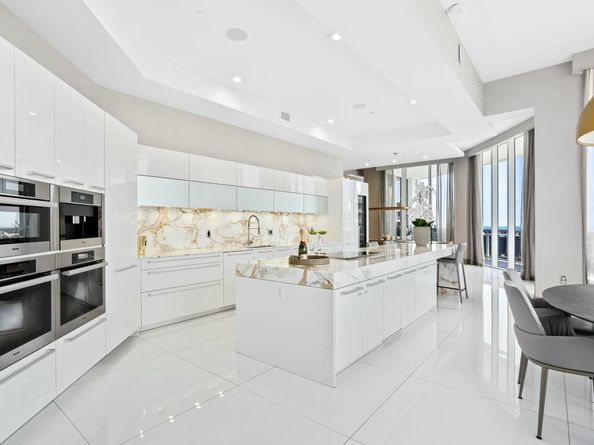 4100 Island Boulevard Ph1, Aventura FL 33160