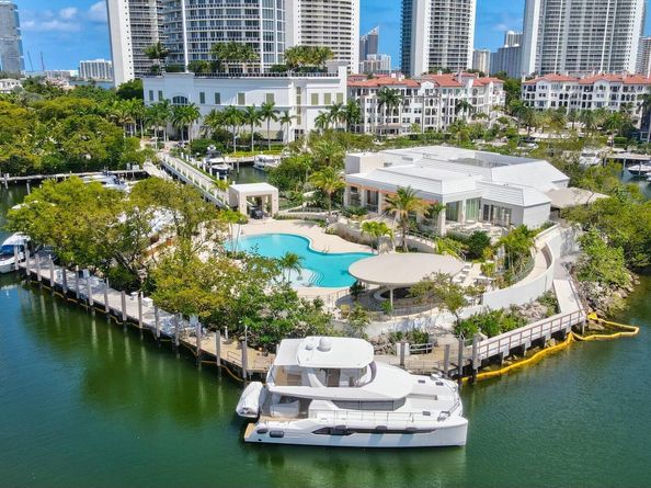 4100 Island Boulevard Ph1, Aventura FL 33160