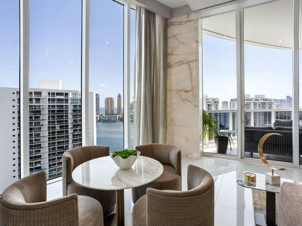 4100 Island Boulevard Ph1, Aventura FL 33160