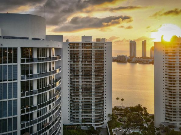 4100 Island Boulevard Ph1, Aventura FL 33160