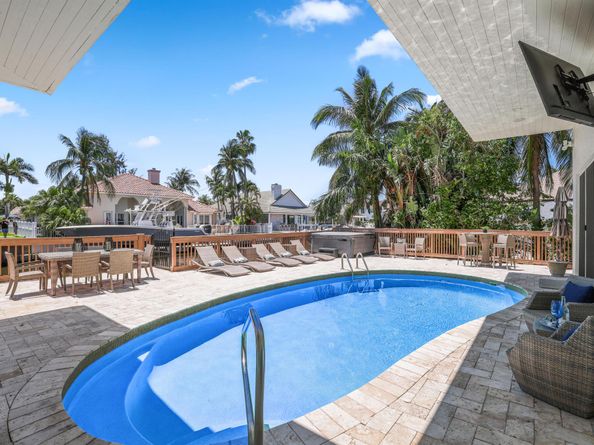 1030 Rhodes Villa Avenue, Delray Beach FL 33483