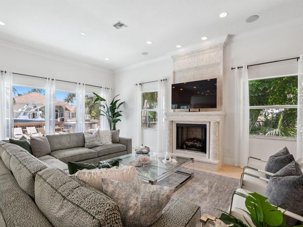 1030 Rhodes Villa Avenue, Delray Beach FL 33483