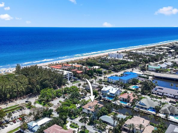 1030 Rhodes Villa Avenue, Delray Beach FL 33483