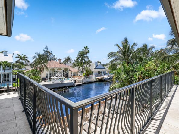 1030 Rhodes Villa Avenue, Delray Beach FL 33483