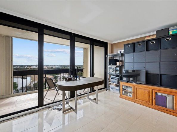 2400 Presidential Way 1204, West Palm Beach FL 33401