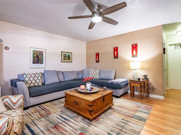 810 Lake Shore Dr 25, West Palm Beach FL 33403