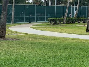 810 Lake Shore Dr 25, West Palm Beach FL 33403