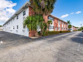 810 Lake Shore Dr 25, West Palm Beach FL 33403