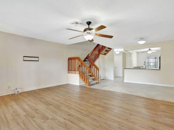 3341 Carambola Cir