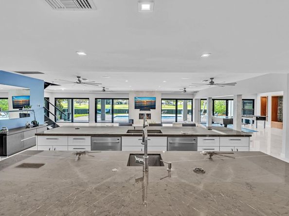 4621 NE 25th Ave, Fort Lauderdale FL 33308