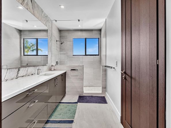 4621 NE 25th Ave, Fort Lauderdale FL 33308