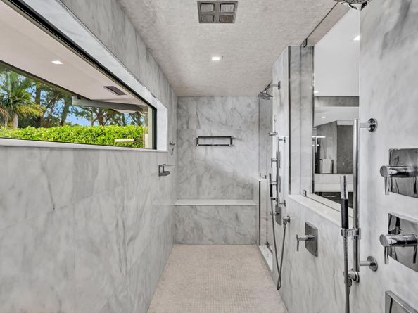 4621 NE 25th Ave, Fort Lauderdale FL 33308