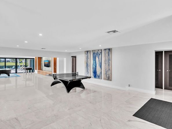 4621 NE 25th Ave, Fort Lauderdale FL 33308