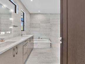 4621 NE 25th Ave, Fort Lauderdale FL 33308