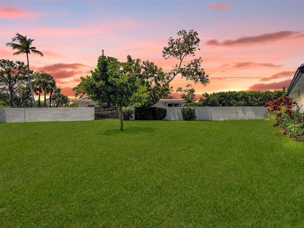 2805 NE 29th St, Fort Lauderdale FL 33306