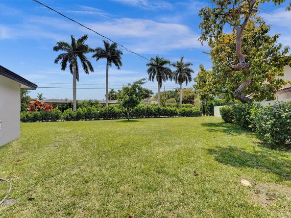 2805 NE 29th St, Fort Lauderdale FL 33306