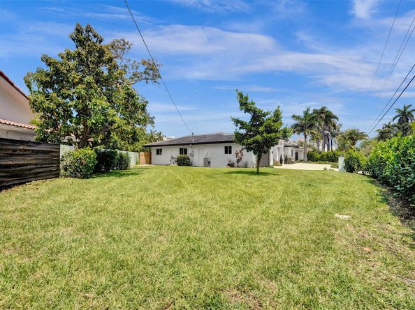 2805 NE 29th St, Fort Lauderdale FL 33306