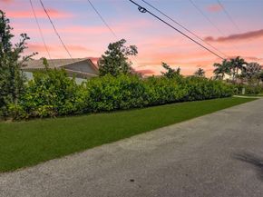 2805 NE 29th St, Fort Lauderdale FL 33306