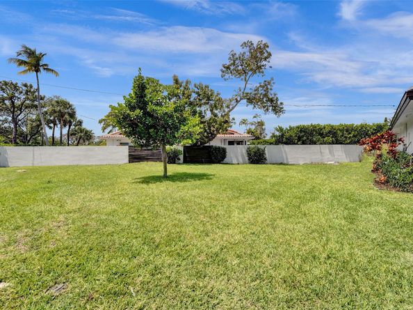 2805 NE 29th St, Fort Lauderdale FL 33306