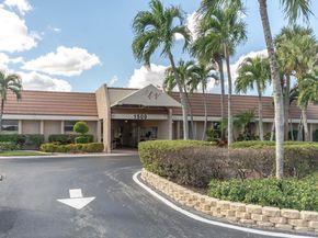 140 Lake Nancy Lane 213, West Palm Beach FL 33411