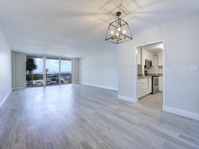 2800 N Flagler Drive 207, West Palm Beach FL 33407
