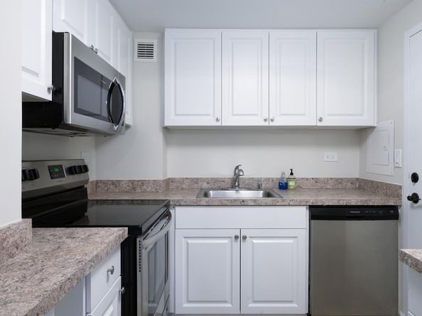 2800 N Flagler Drive 207, West Palm Beach FL 33407