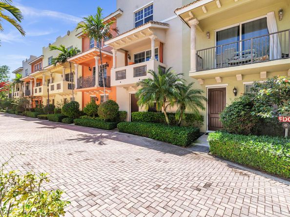219 N L Street 111, Lake Worth Beach FL 33460
