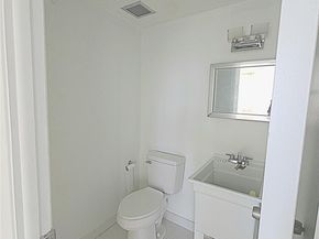 4330 Hillcrest Dr 705, Hollywood FL 33021