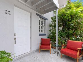 328 W Pine Street 22, Lantana FL 33462