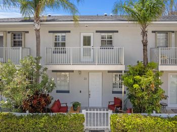 328 W Pine Street