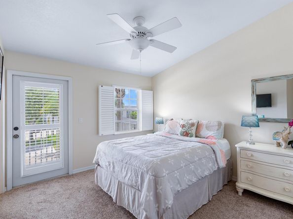 328 W Pine Street 22, Lantana FL 33462