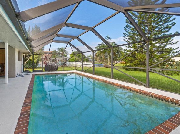 13471 Barberry Drive, Wellington FL 33414