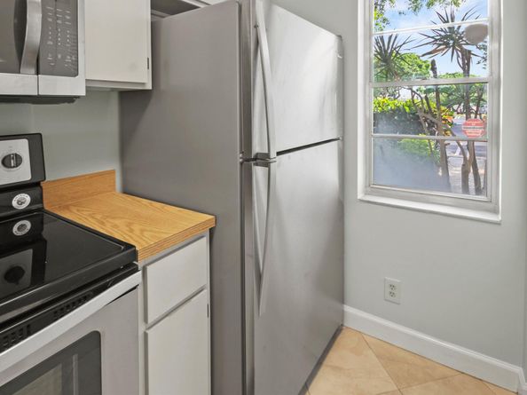 2230 N Cypress Bend Drive 101, Pompano Beach FL 33069