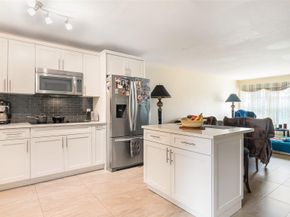 12013 Greenway Cir S 103, Royal Palm Beach FL 33411