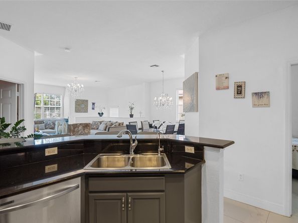 9130 Pershore Pl 9130, Tamarac FL 33321