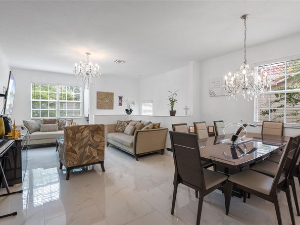 9130 Pershore Pl 9130, Tamarac FL 33321