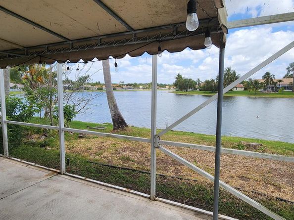7823 Springfield Lake Drive, Lake Worth FL 33467