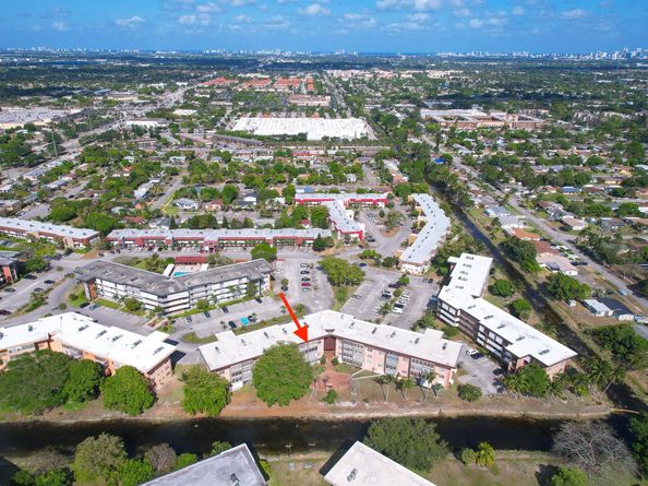 2951 NW 46th Avenue 306, Lauderdale Lakes FL 33313