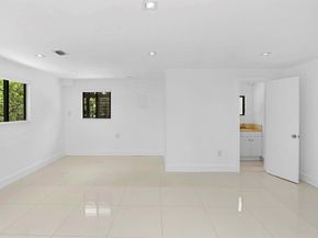 16930 NW 54th Avenue, Miami Gardens FL 33055
