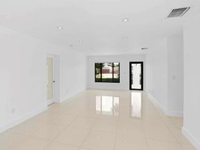16930 NW 54th Avenue, Miami Gardens FL 33055