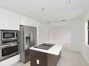 16930 NW 54th Avenue, Miami Gardens FL 33055