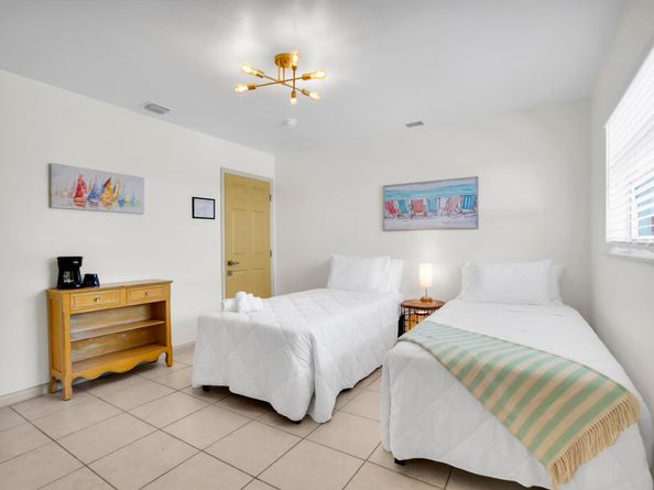 1850 SW 24th Street 12, Fort Lauderdale FL 33315