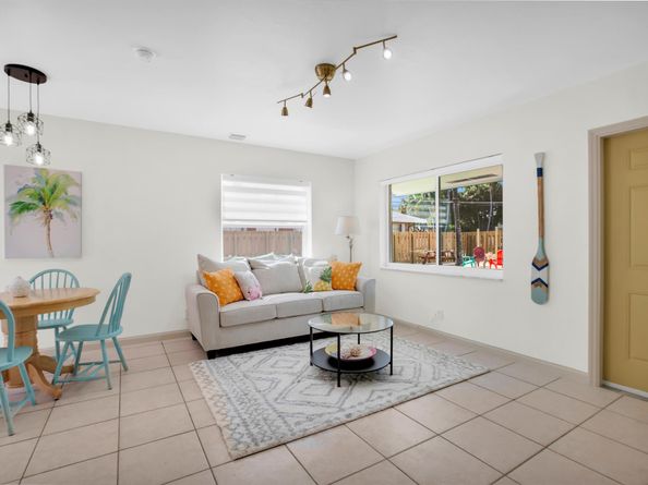 1850 SW 24th Street 12, Fort Lauderdale FL 33315
