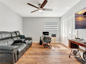 9955 NW 52nd St, Coral Springs FL 33076